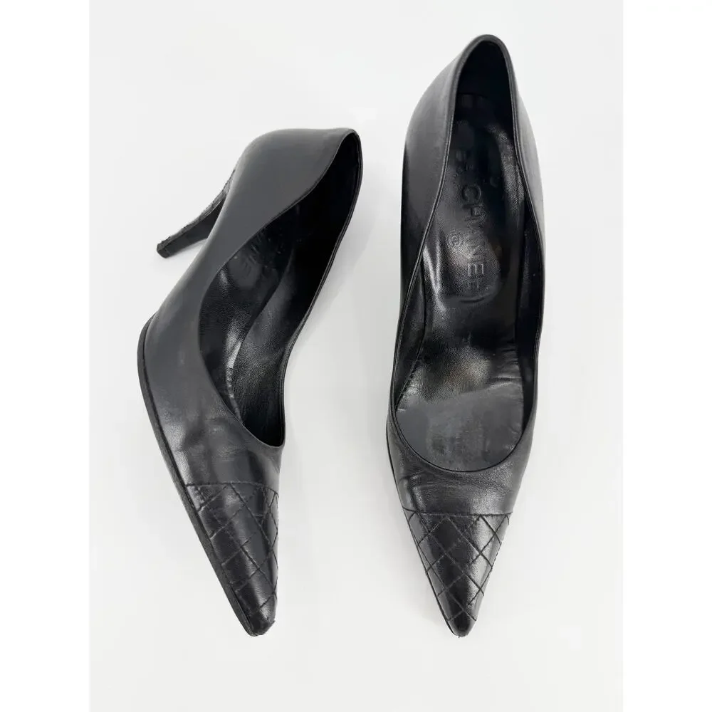 Chanel Quilted Cap Toe Pointed Pumps Black Leather CC Logo Back Heel Shoes 39